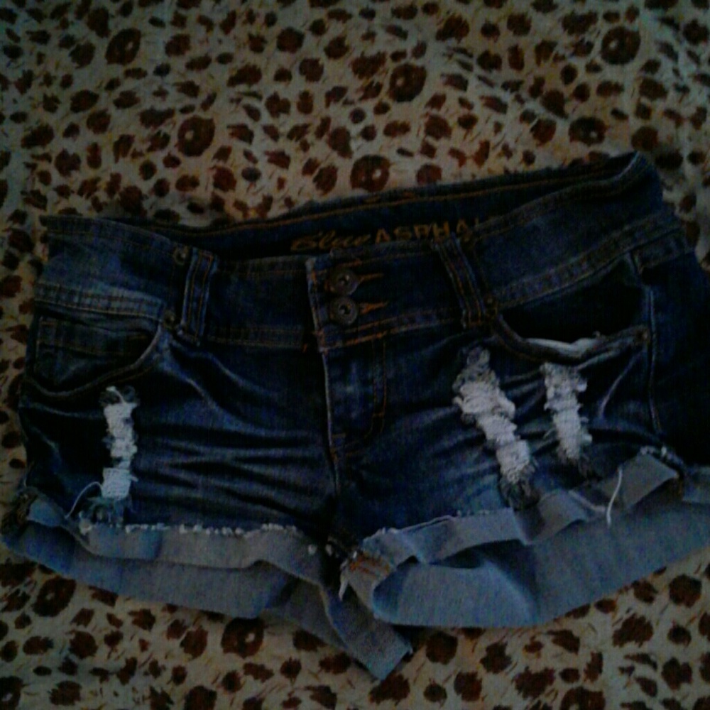 SHORTS/EXTREME BOOTY SHORTS